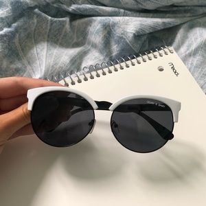 QUAY AUSTRALIA x SHAY MITCHELL SUNGLASSES